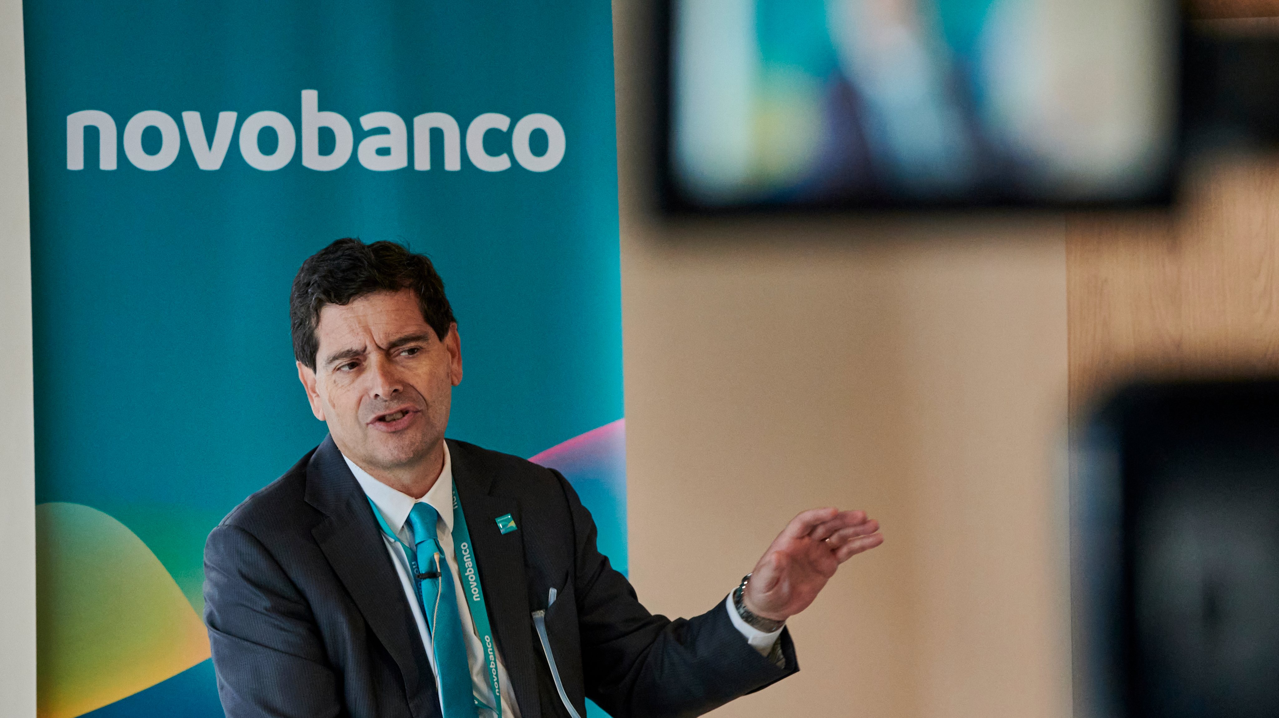 Portuguese Bank Novo Banco Changes Name Into &quot;novobanco&quot; And Presents New Corporate Logo