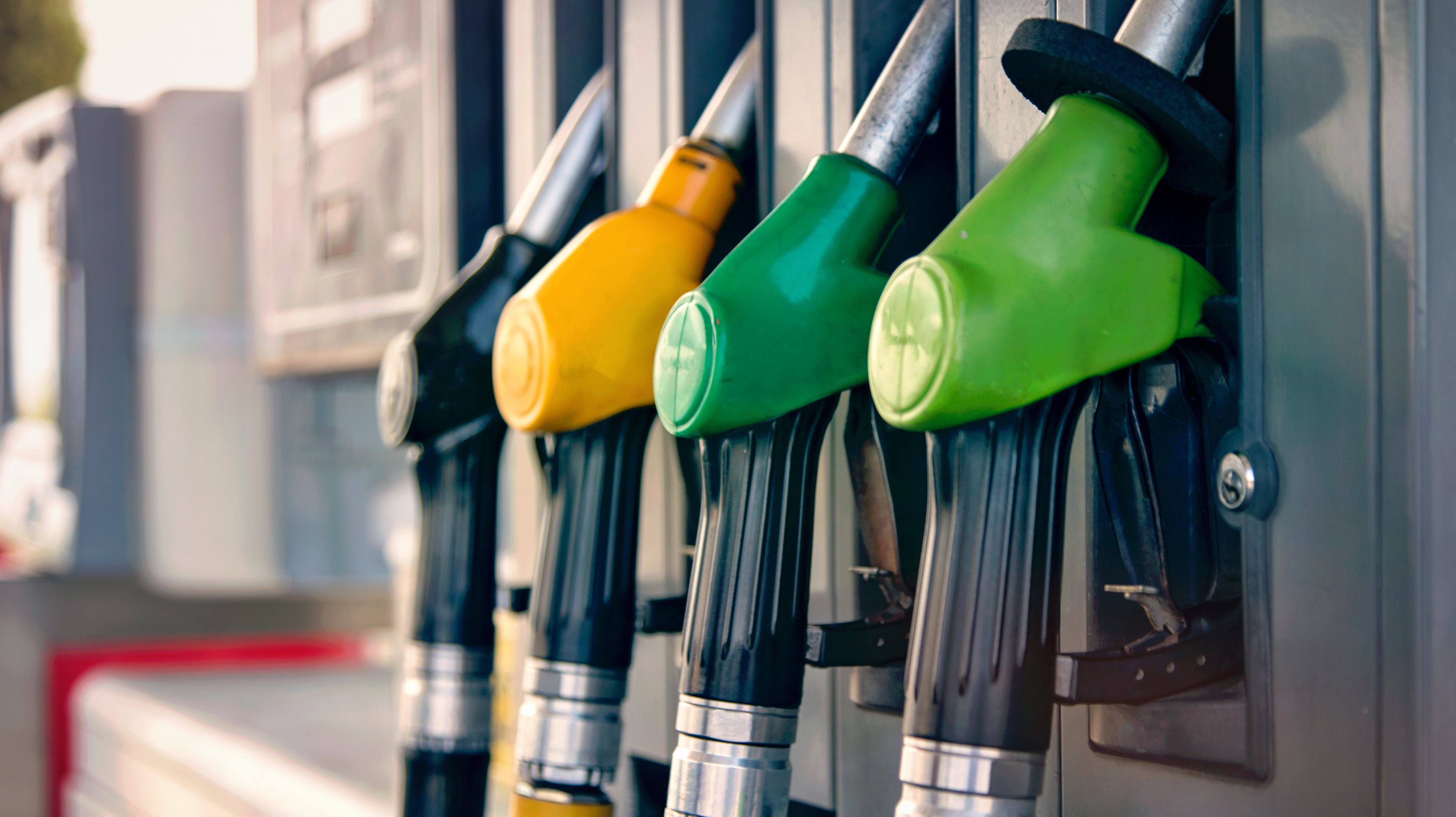 Preço médio semanal da ERSE subiu 0,2% para a gasolina e desceu 1,2% para o gasóleo