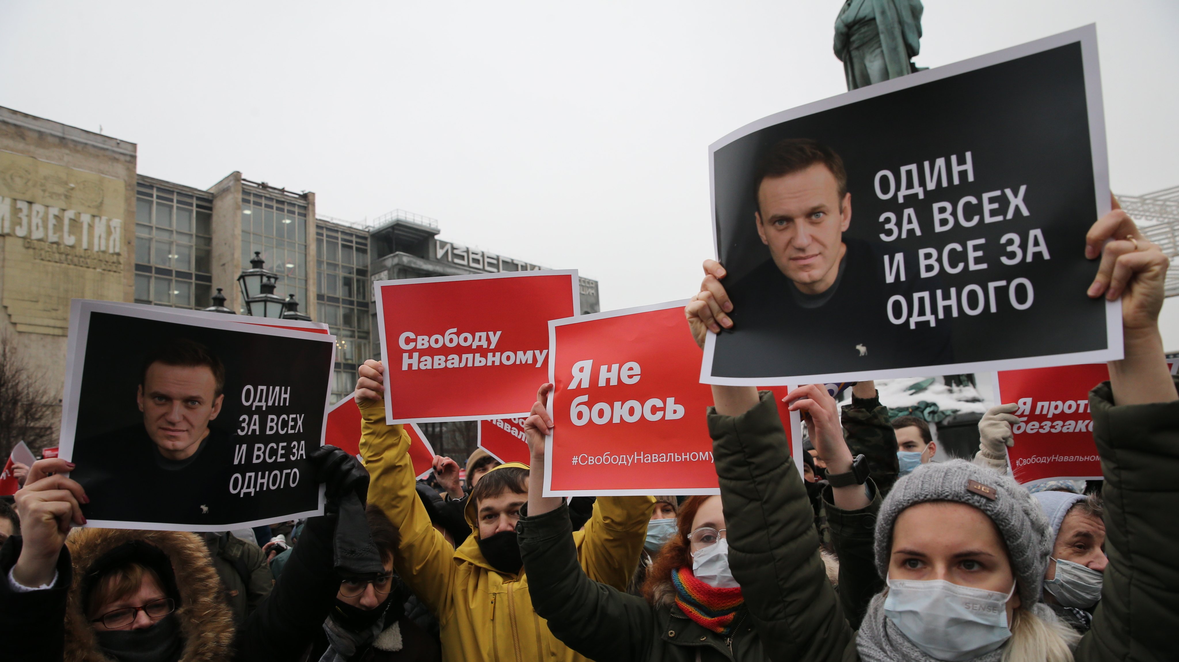 Demonstrations Follow Navalny Detention