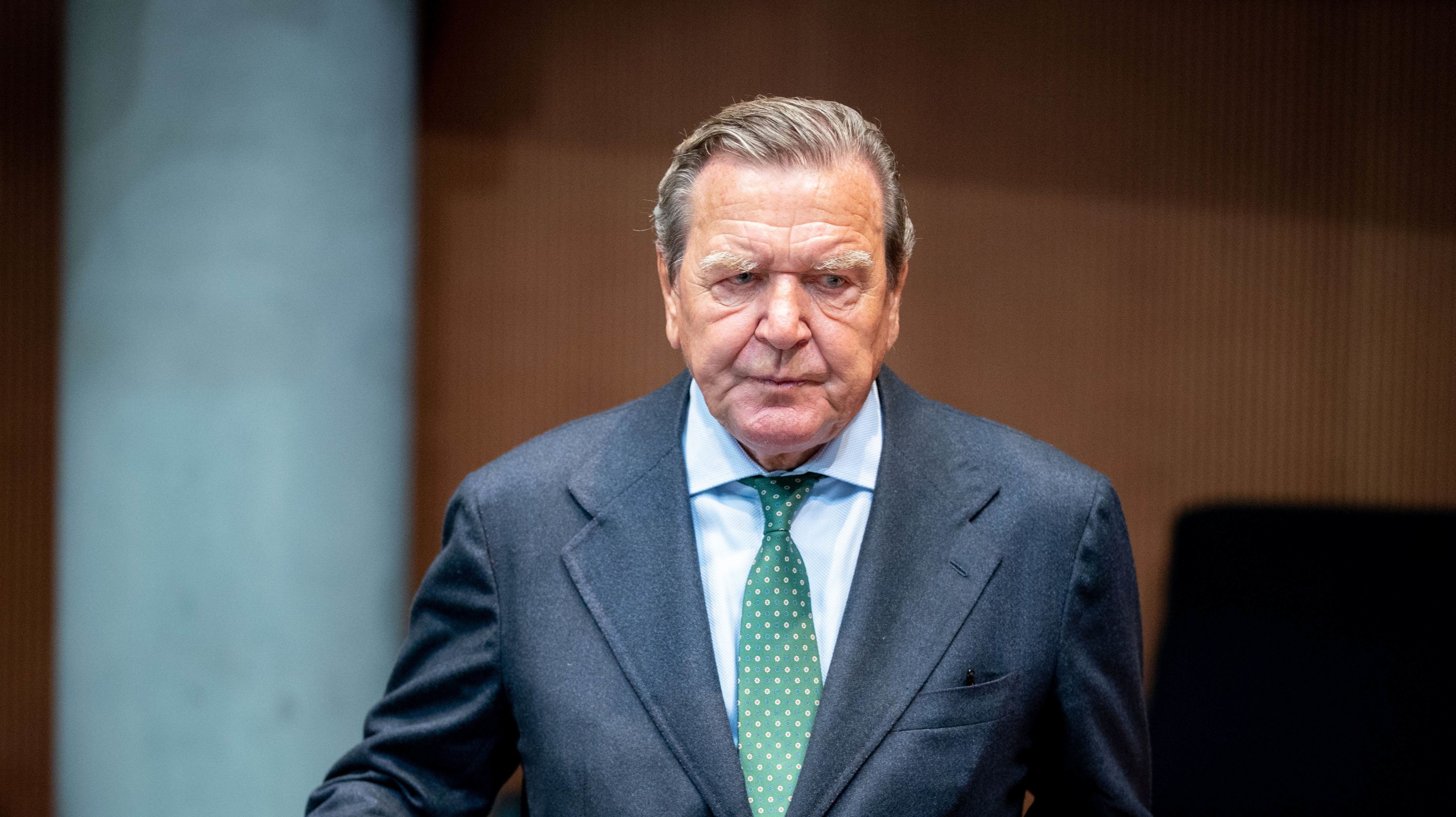 Ex-Chancellor Schröder at hearing in the Economic Committee
