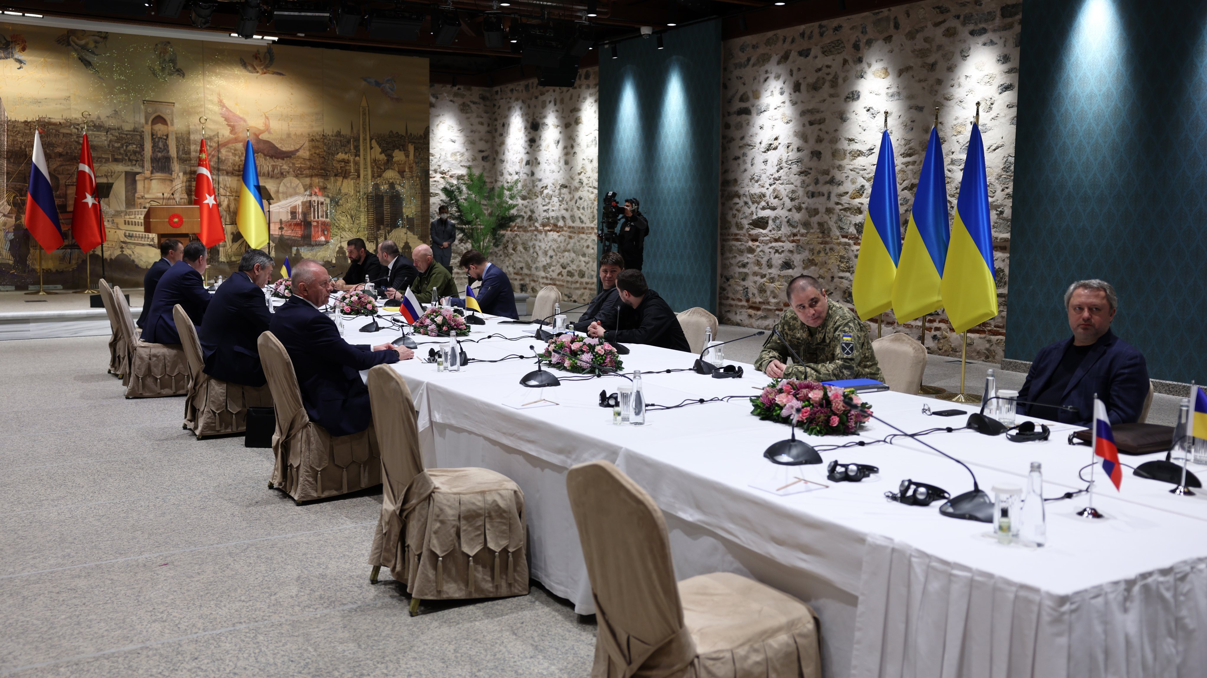 Peace talks between delegations from Russia and Ukraine