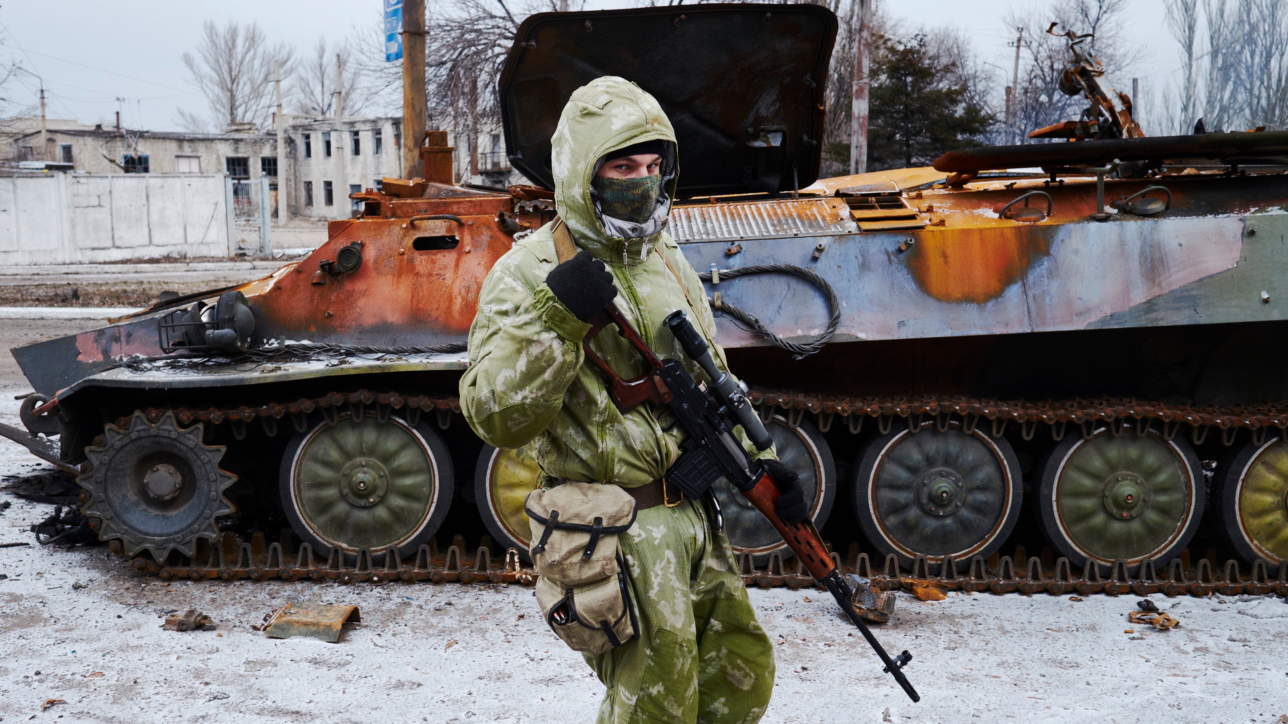 Pro-Russian Rebels Regain Control Of Uglegorsk, Ukraine