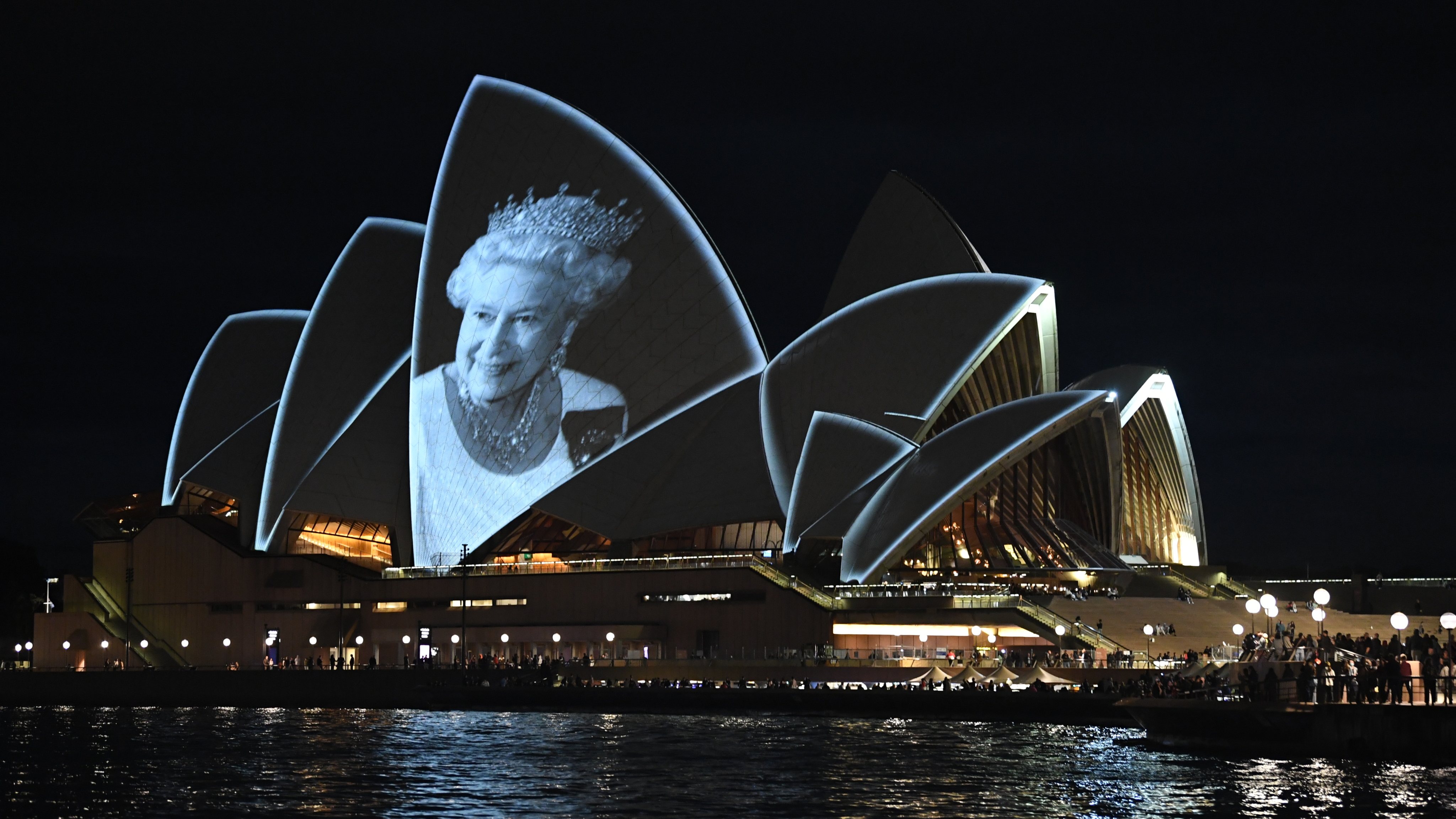 Australia Reacts To The Passing Of Queen Elizabeth II