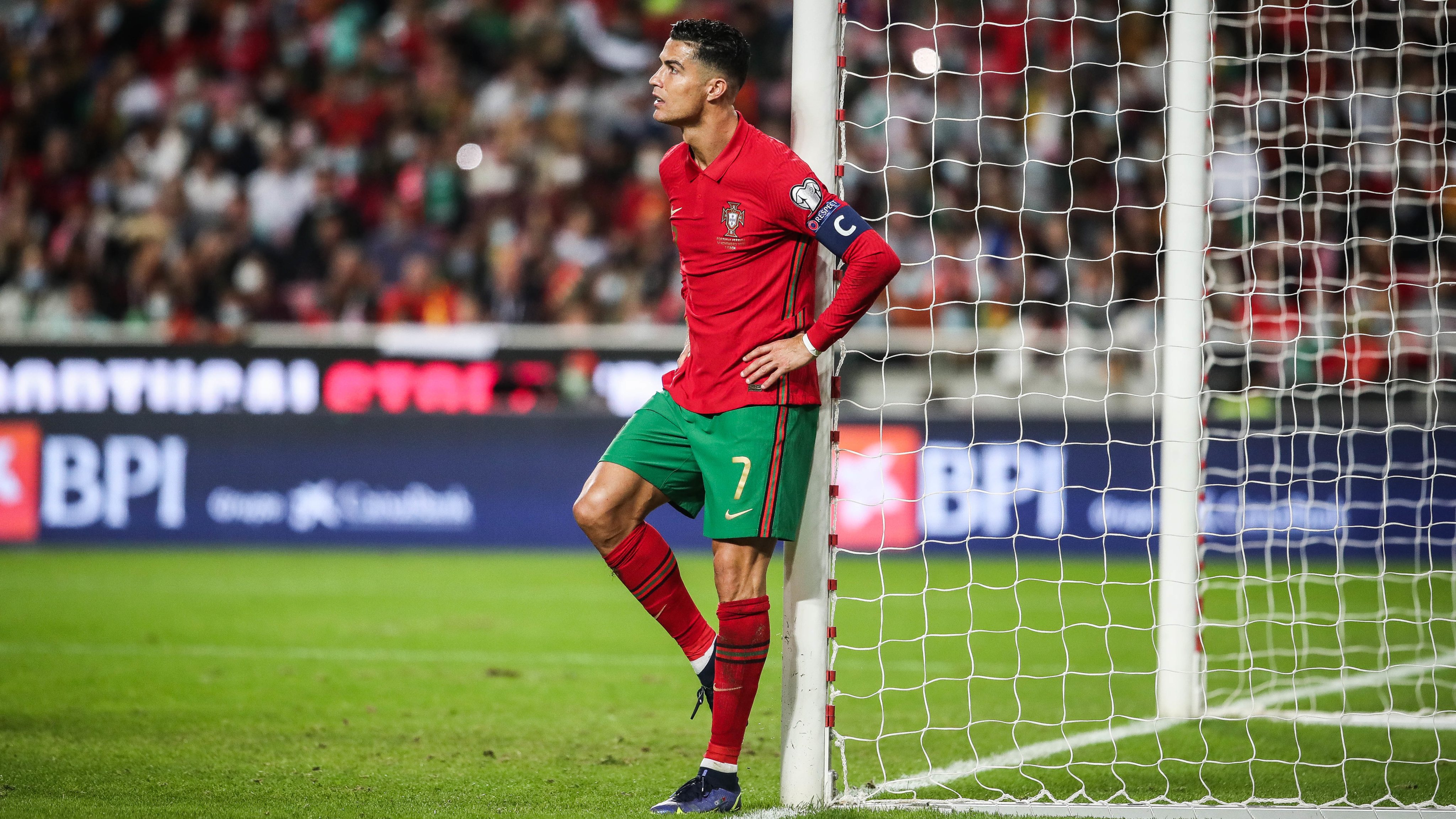 Ronaldo mostrou-se desiludido com o resultado do jogo contra a Sérvia