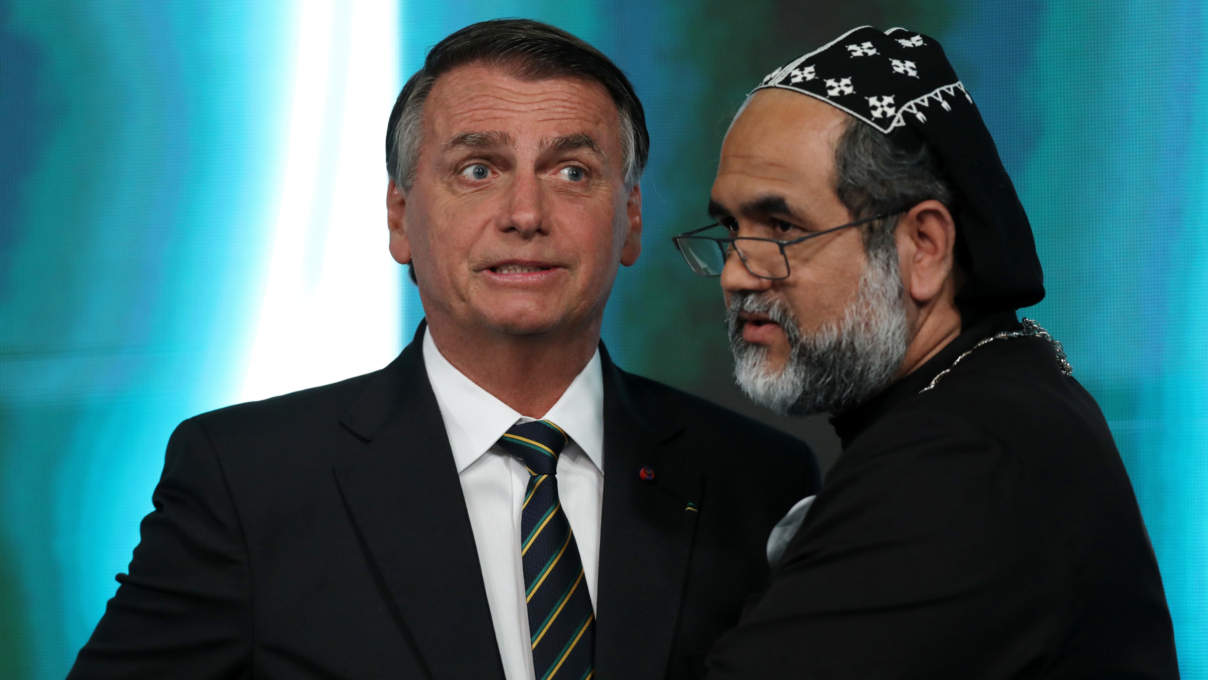 Bolsonaro Debates Without Lula As They Show Different Strategies in the Final Stretch of The Campaing