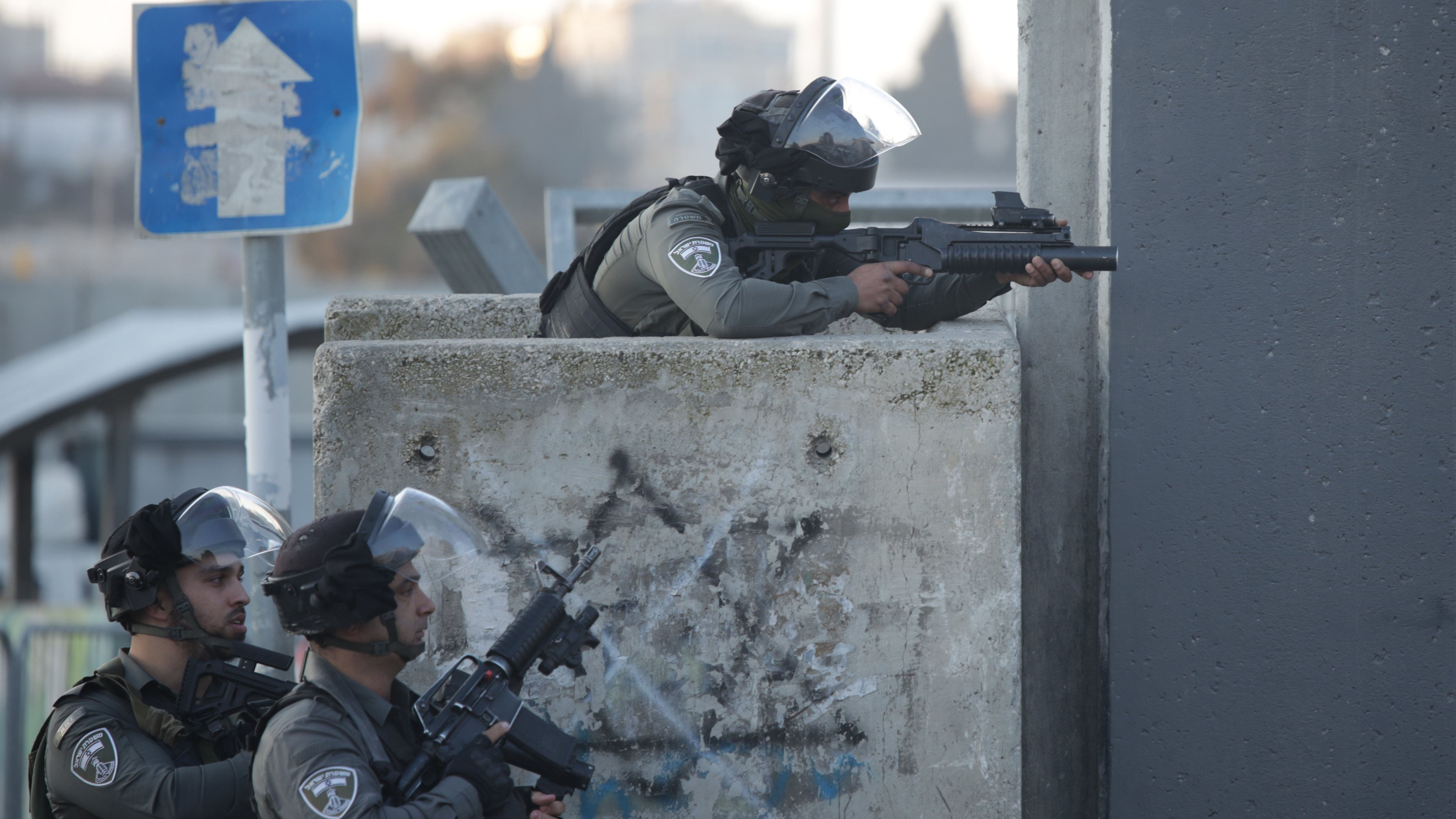 Israeli army storms Jenin refugee camp, kills 9 Palestinians