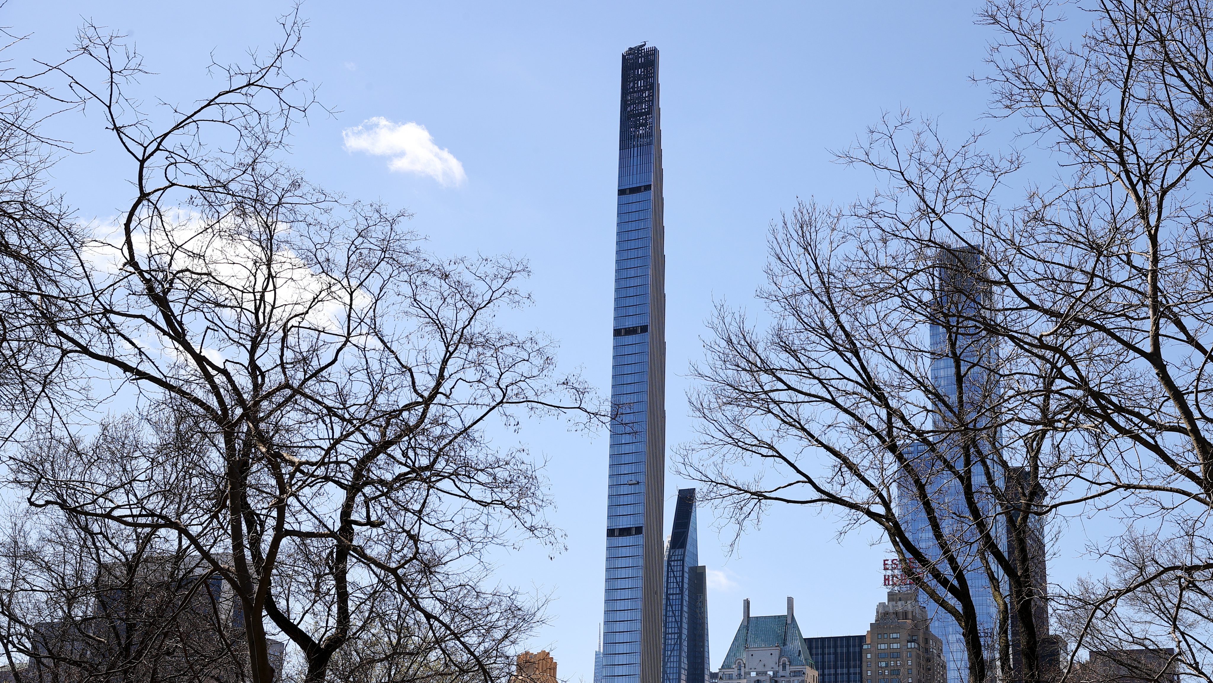 World&#039;s skinniest tower opens to residents in New York City