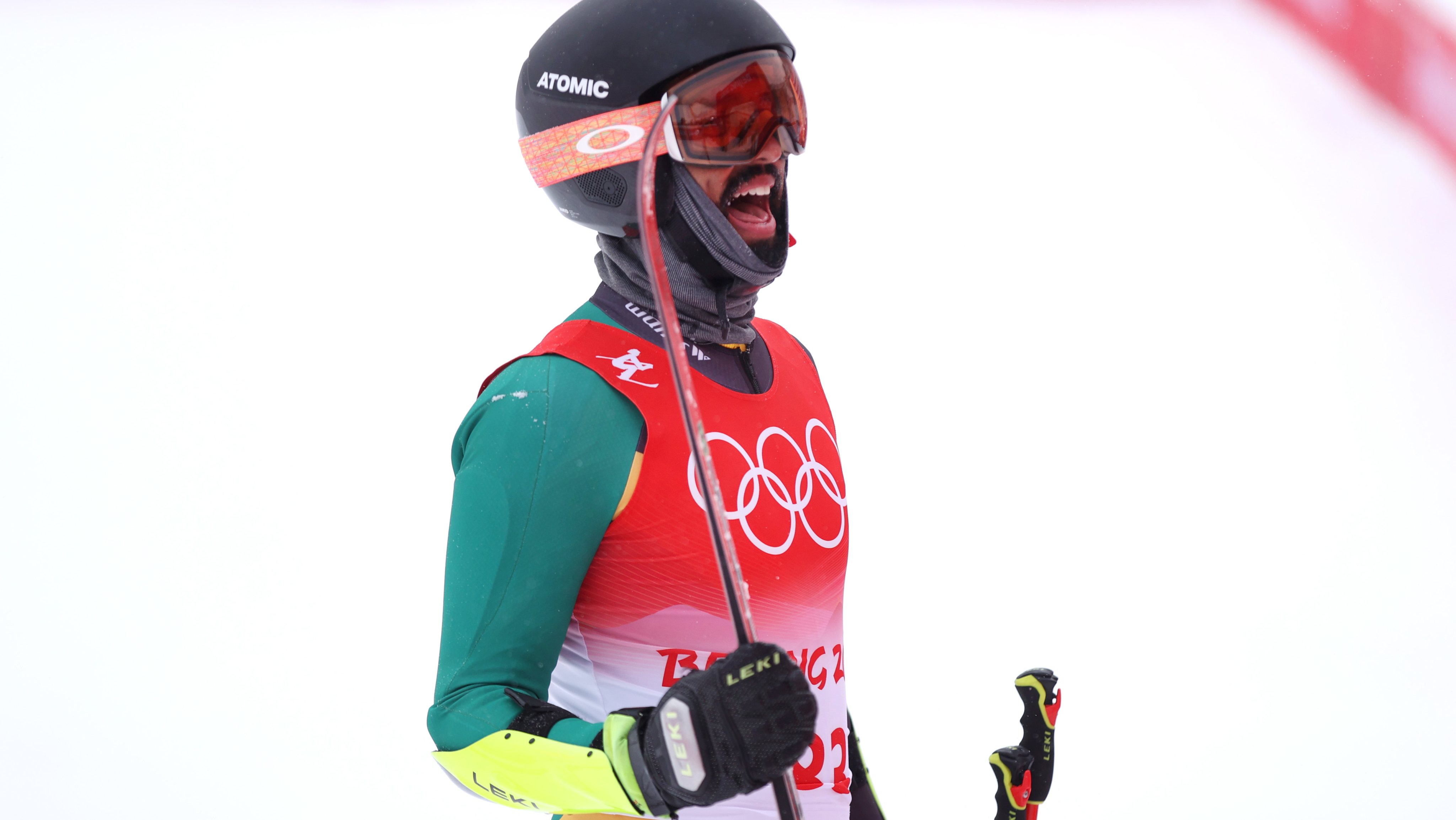 O esquiador jamaicano Benjamin Alexander