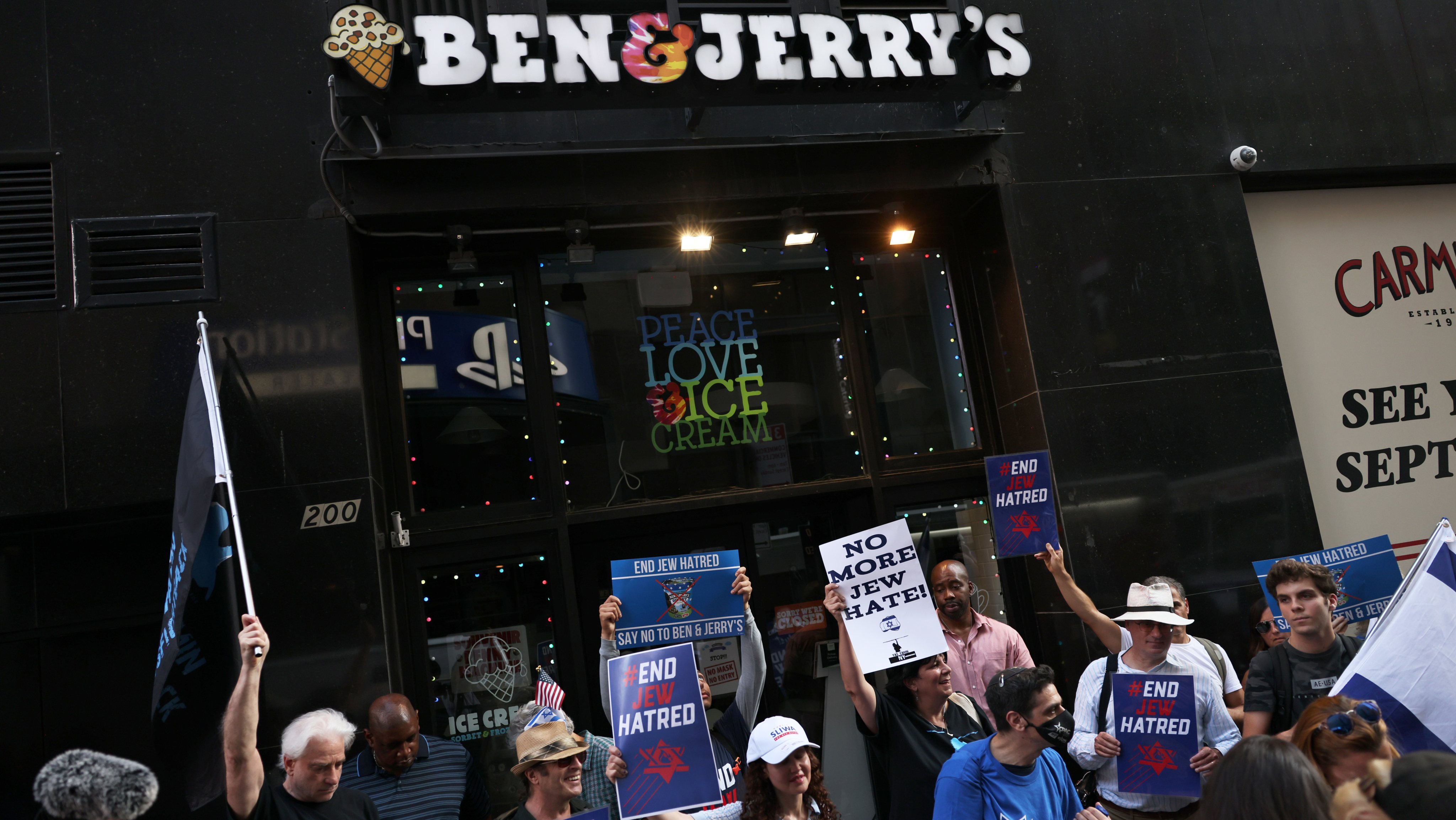 New York Officials And Religious Leaders Protest Ben &amp;amp; Jerry&#039;s Israel Boycott
