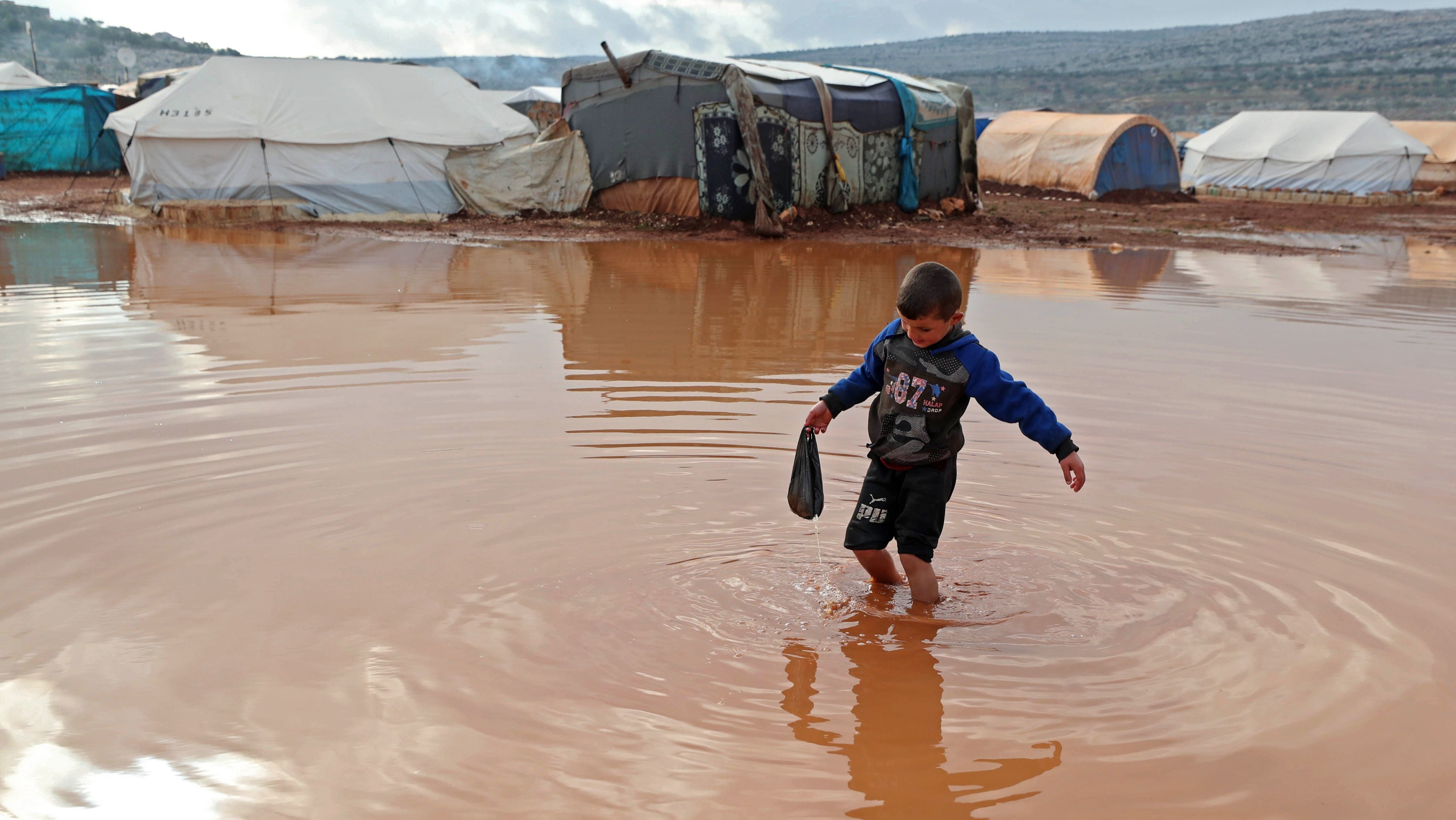 SYRIA-CONFLICT-DISPLACED-WEATHER