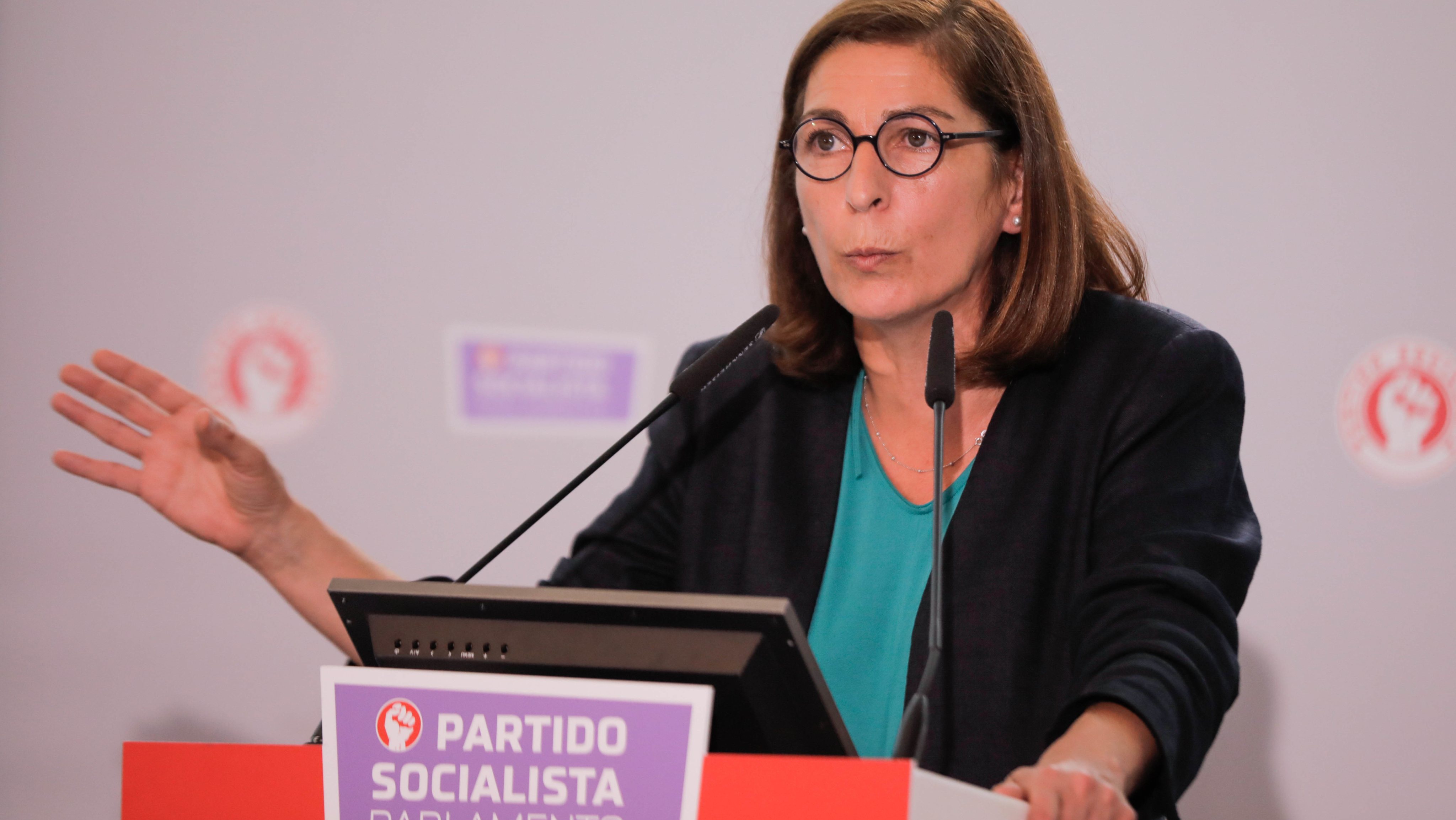 Ana catarina Mendes foi convidada como ministra para encerrar s trabalhos dos deputados da maioria no distrito de Leiria.