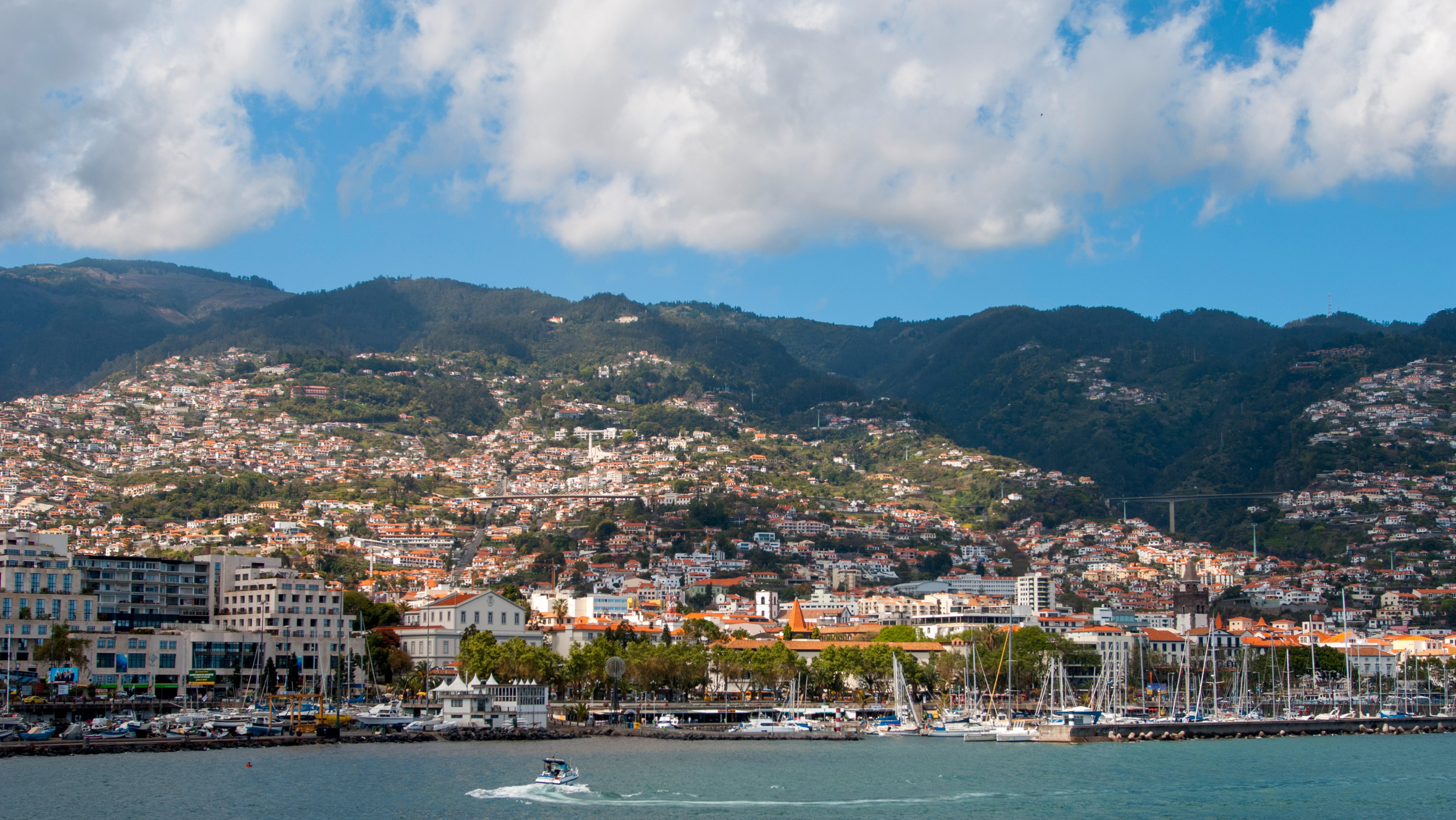 Vista Costal da cidade do Funchal, Madeira