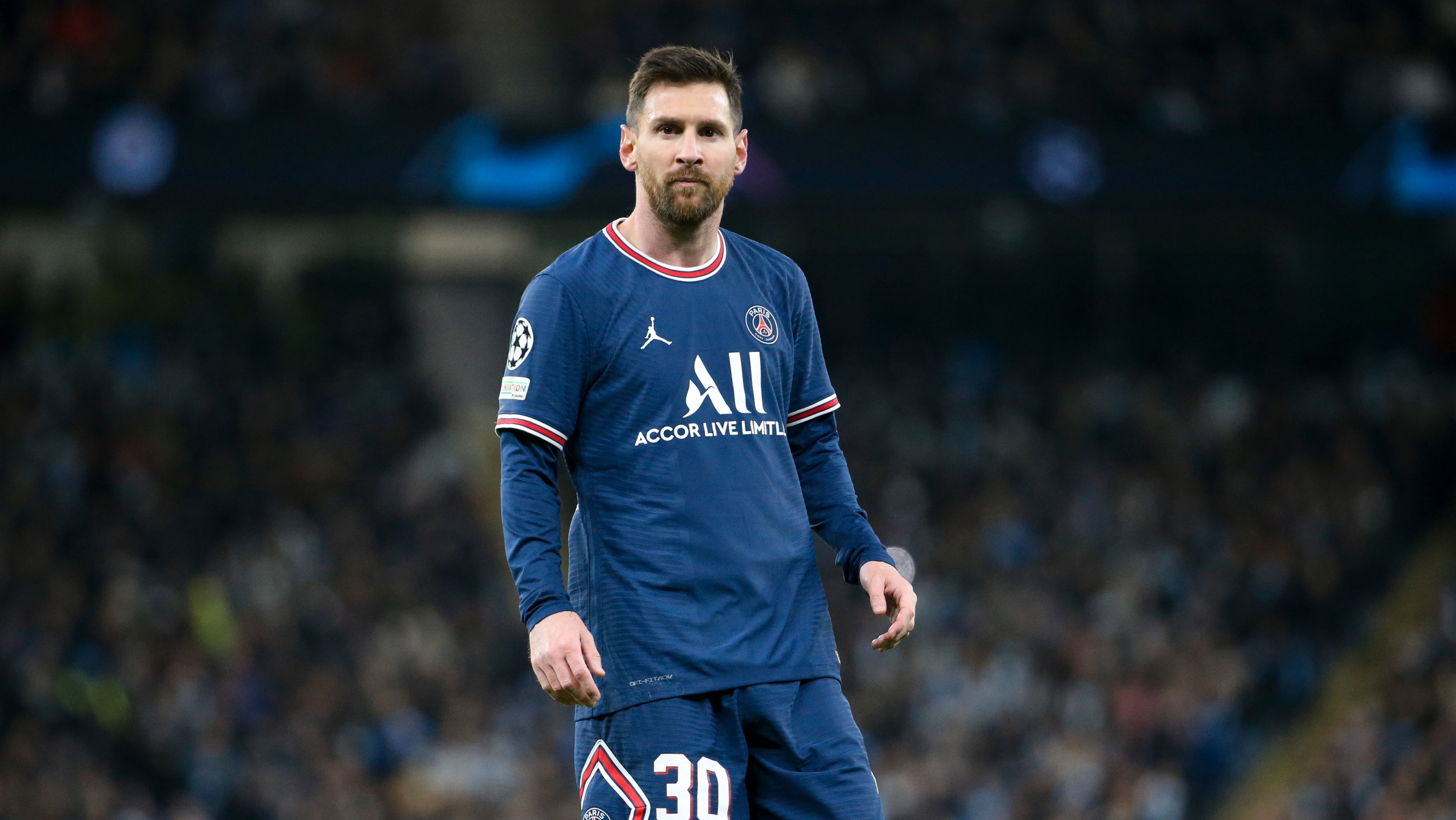 Lionel Messi fez todas as assistências para os três golos do PSG em vésperas de saber se poderá ganhar a sétima Bola de Ouro