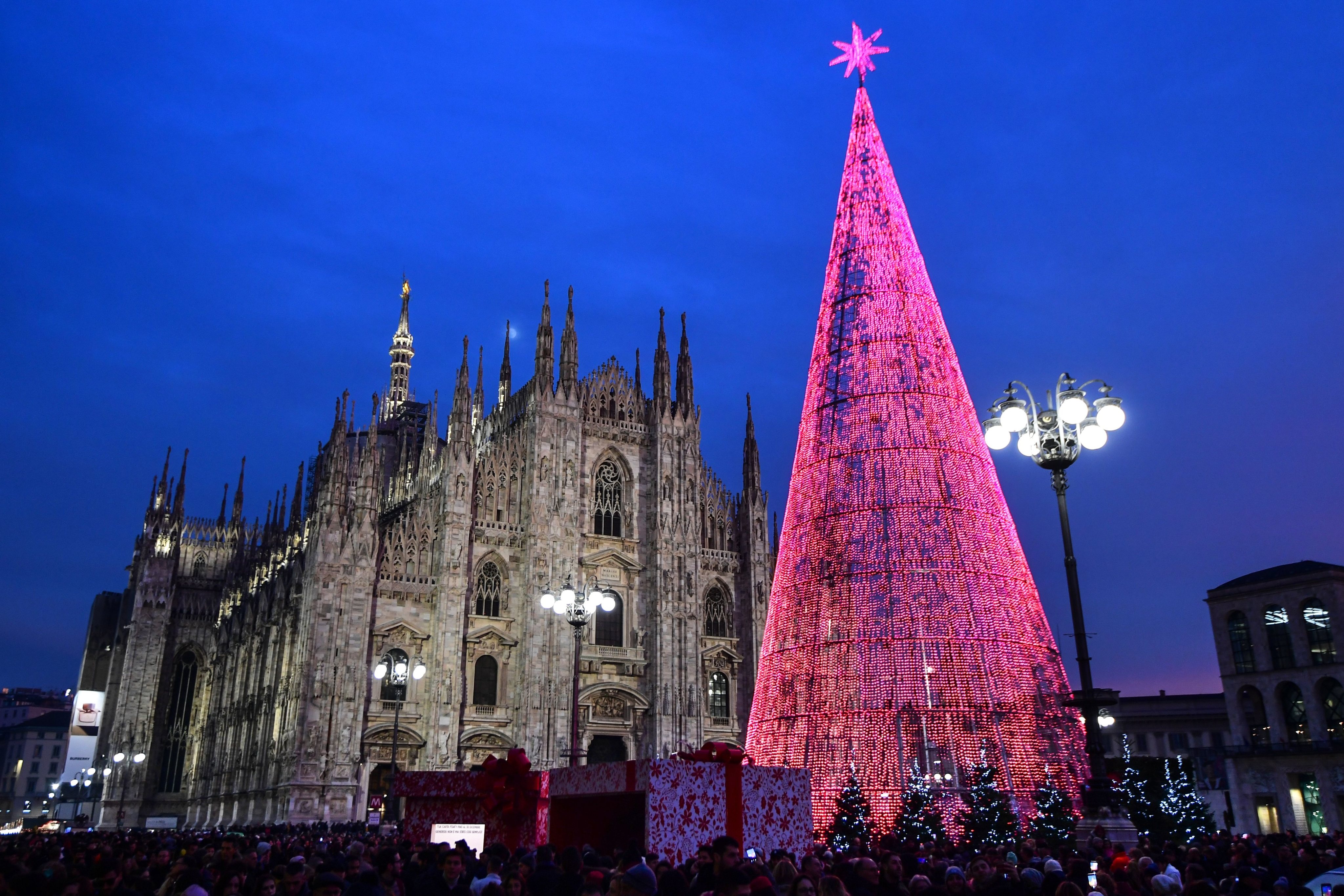MILAN-CHRISTMAS-FEATURE