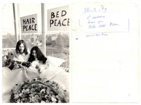 John Lennon e Yoko Ono durante o protesto &quot;Bed-In for Peace&quot;