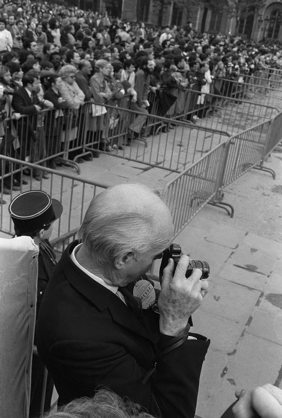 PARIS, FRANCE - APRIL 6:  A file photo dated 06 avril 1974 of French Photographer Henri Cartier-Bresson taken in an unlocated location. Photo d'archives datTe du 06 avril 1974 du photographe Henri Cartier-Bresson dans un lieu inconnu.  (Photo credit should read STF/AFP/Getty Images)