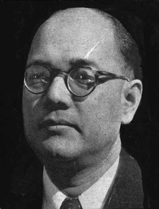 circa 1940:  Subhas Chandra Bose (1895 - 1945), the Indian Nationalist leader.  He became commander-in-chief of the Japanese-sponsored Indian National Army during the war. and was presumed killed in Formosa in 1945.  (Photo by Hulton Archive/Getty Images)
