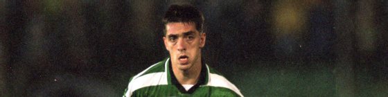 6 May 2000:  Beto of Sporting Lisbon in action during the Portuguese 1 Liga match against Benfica at the Jose de Alvalade stadium, Lisbon, Portugal. Benfica won 1-0.   Photo by Nuno Correia  Mandatory Credit: Allsport UK /Allsport