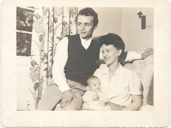 Ralph e a mulher, Midge, com o filho Gary, recÃ©m-nascido.