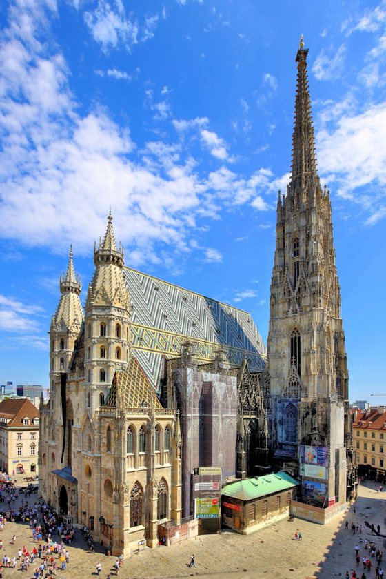 A Catedral de Santo EstÃªvÃ£o Ã© uma das atraÃ§Ãµes do centro de Viena. Fotografia: Bwag.