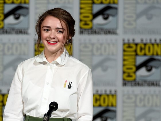 SAN DIEGO, CA - JULY 11: Actress Maisie Williams arrives at the TV Guide Magazine: Fan Favorites panel during Comic-Con International 2015 at the San Diego Convention Center on July 11, 2015 in San Diego, California. (Photo by Ethan Miller/Getty Images)