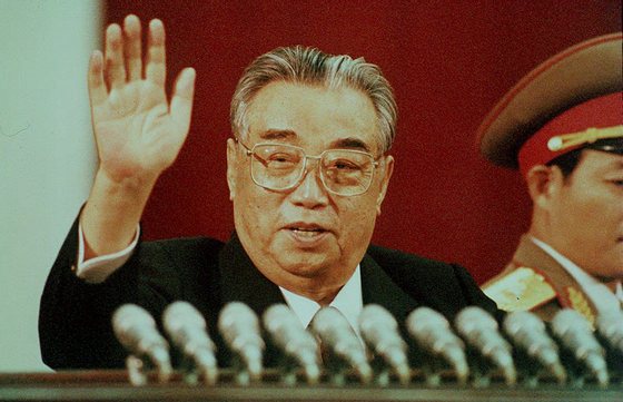 PYONGYANG, NORTH KOREA: This file picture dated 15 April 1992 shows North Korean President Kim Il-Sung waving during the celebration marking his 80th birthday at Kim Il-Sung stadium in Pyongyang. The Chinese government announced last week it would not send "anyone" to attend Il-Sung's 92nd anniversary in response to North Korea's refusal of international nuclear inspections. (Photo credit should read JIJI PRESS/AFP/Getty Images)