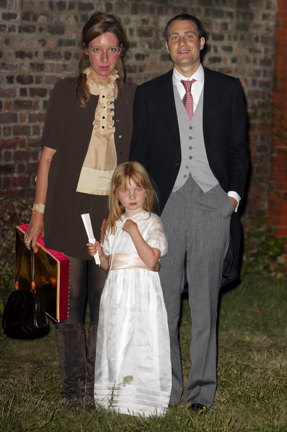 Iris Annabel com os pais, Kate Rothschild e Ben Goldsmith, em 2009 Â© Indigo/Getty Images