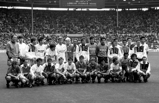 Soccer - Football League Centenary Match - Football League XI v Rest of the World XI - Wembley Stadium