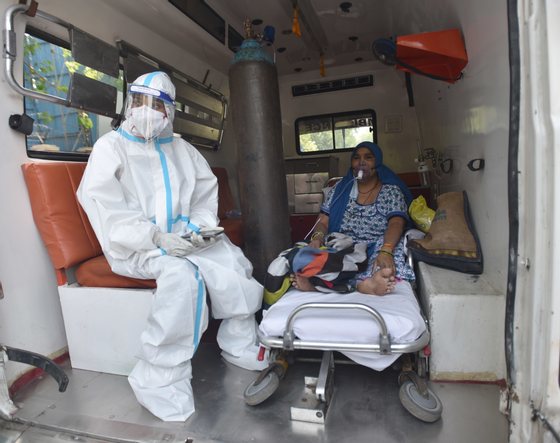 Delhi Hospitals Under Stress Amid Rising Covid Cases