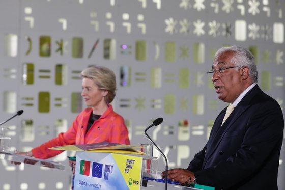 The President of the European Commission, Ursula von der Leyen (L) during the press conference with portuguese Prime Minister AntÃ³nio Costa (R), after their meeting on the Pavilion of Knowledge in Lisbon, 16th june 2021. TIAGO PETINGA/LUSA