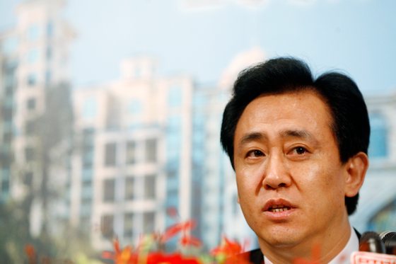 Evergrande. O gigante chinês dono de um clube de futebol que seduziu o povo  com juros de 13% e malas Gucci – Observador