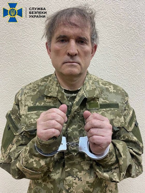 Ukraine's president says fugitive oligarch Viktor Medvedchuk captured