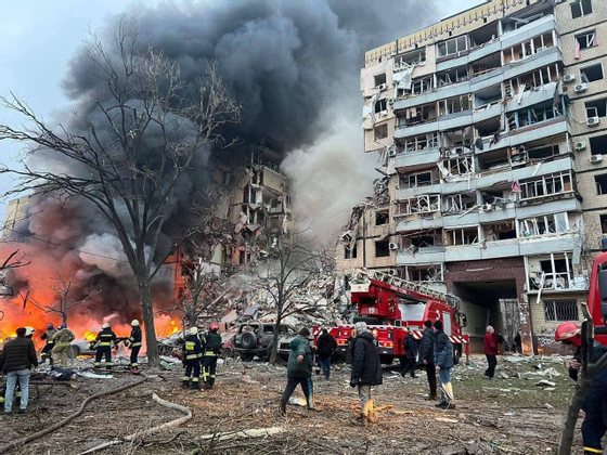 Missile attack on residential building in Dnipro amid Russia-Ukraine war