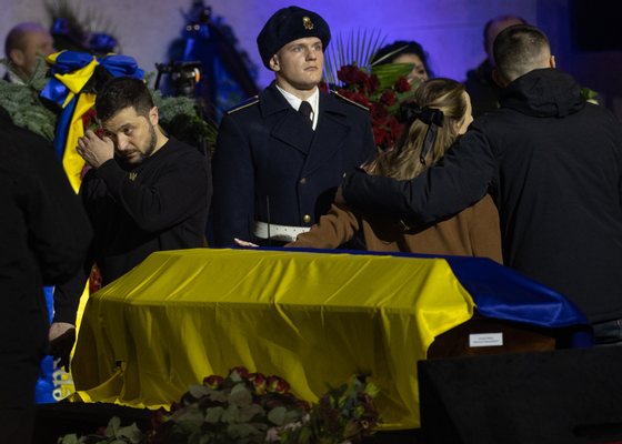 Ukrainian President attends the funeral of helicopter crash victims