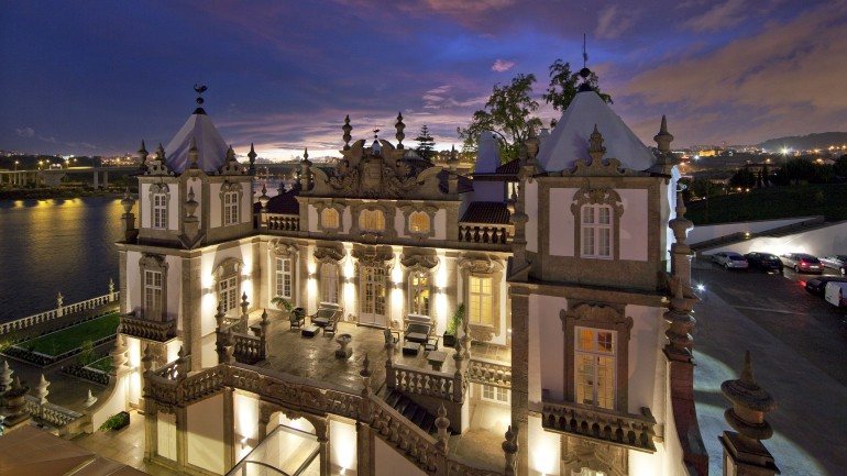 A  Pousada do Porto, Freixo Palace Hotel foi inaugurada em 2009
