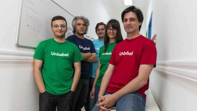 A equipa de fundadores da Unbabel: Hugo Silva, Bruno Silva, João Graça, Sofia Pessanha e Vasco Pedro