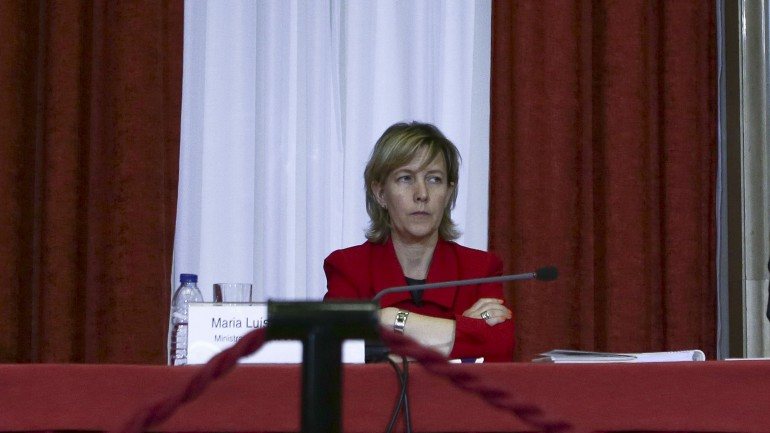 Quando Maria Luís Albuquerque foi nomeada de secretária de Estado das Finanças, António Albuquerque foi despromovido no Diário Económico