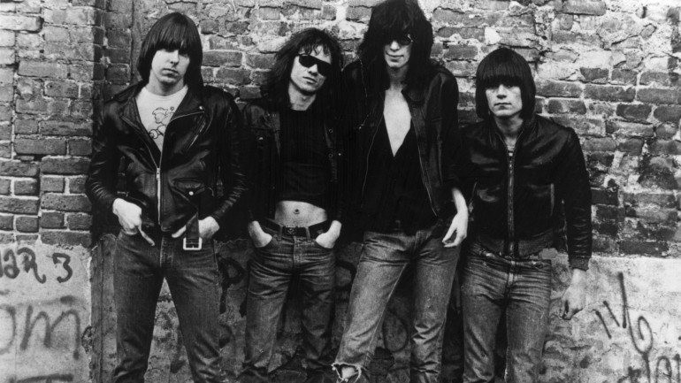 Imagem da capa de &quot;Ramones&quot; (1976)