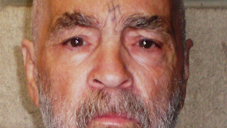 Condenado a prisão perpétua, Charles Manson cumpre pena numa prisão do estado da Califórnia