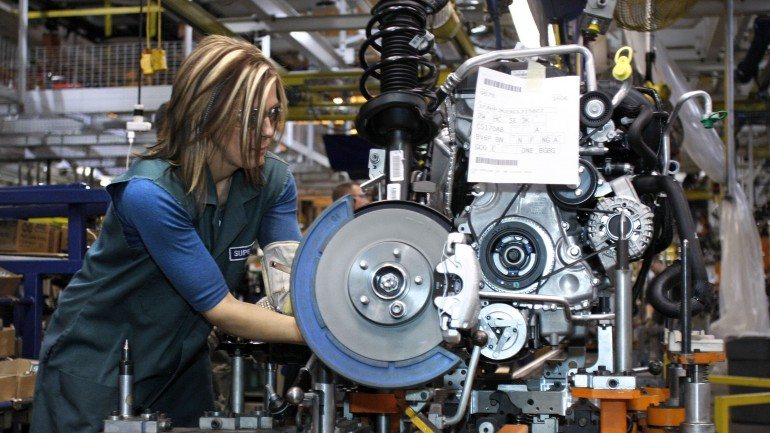 A Comissão Europeia avança que o setor da maquinaria e equipamento cresceu de forma sólida