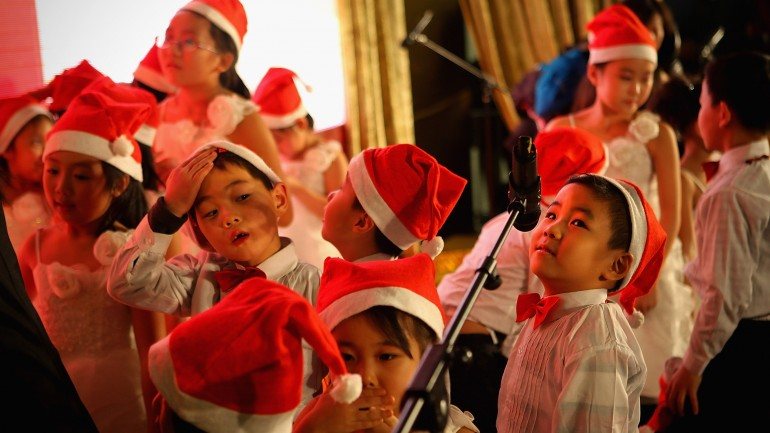 o objetivo de proibir o Natal nos centros de ensino é reduzir as celebrações ocidentais