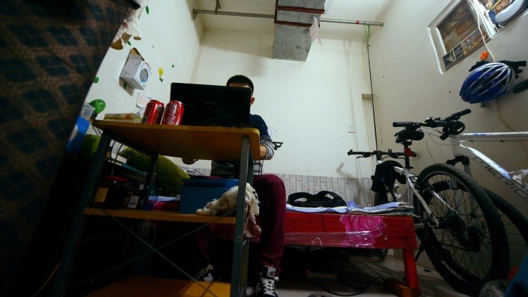Calcula-se que haja entre 281 mil e um milhão de chineses a viver em abrigos subterrâneos em Pequim
