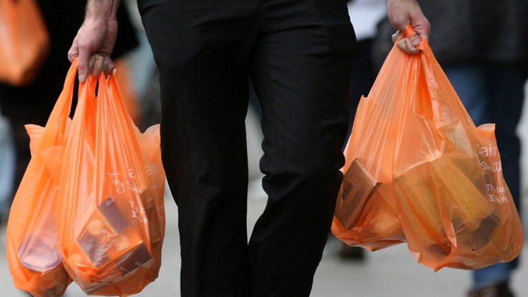 Apenas campanha de sensibilização para redução de sacos de plástico passou
