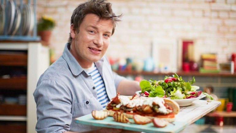 &quot;Receitas que nos fazem felizes&quot;, de Jamie Oliver, chegou às livrarias a 12 de novembro