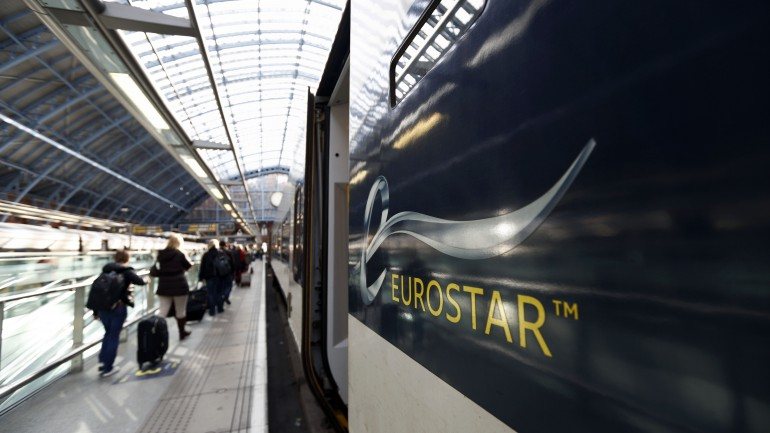 O policiamento da estação de comboios Eurostar, em Londres, foi reforçado depois do ataque ao Charlie Hebdo