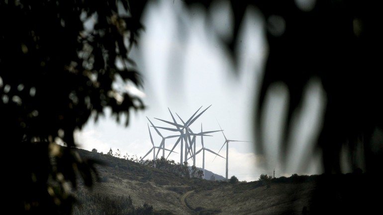57% dos portugueses inquiridos sugere que se devem dar subsídios às fontes de energia com baixa emissão de carbono