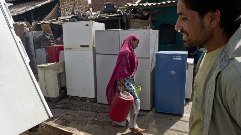 Aldeia de 200 habitantes na Índia não tinha um único frigorífico