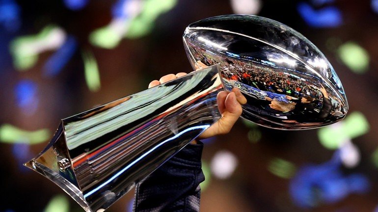 New England Patriots e Seattle Seahawks são os finalistas deste ano.