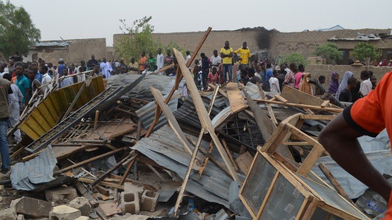 Cenário depois de explosões em Maiduguri, bastião dos Boko Haram