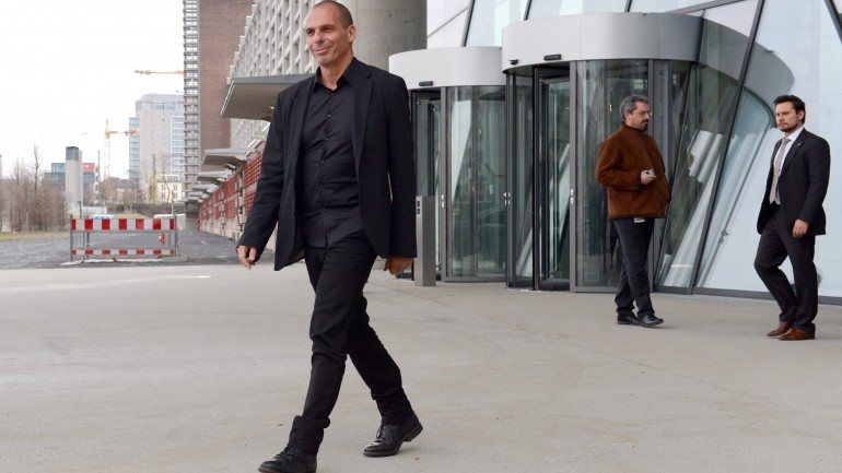 Uma das imagens de marca de Varoufakis é nunca usar gravata